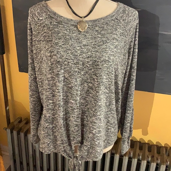 lavender field Sweaters - GRAY COLD SHOULDER TIE SWEATER
